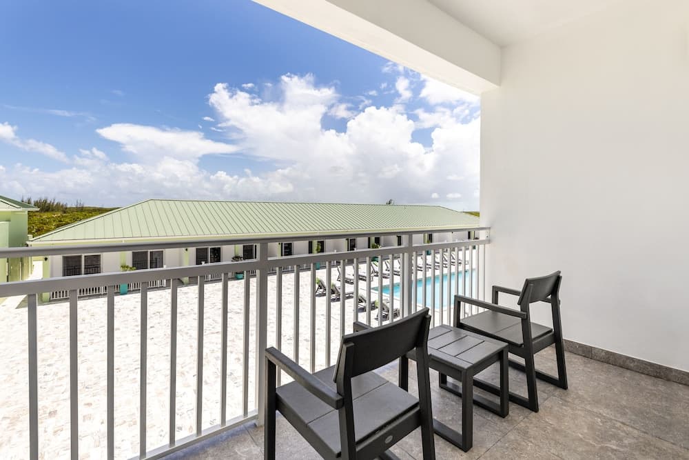 Ocean Breeze Resort - Photo 5