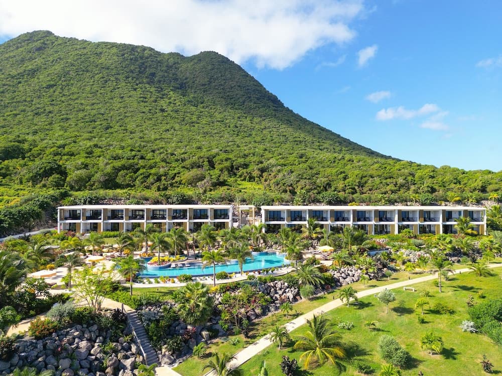 Golden Rock Dive And Nature Resort - Photo 97