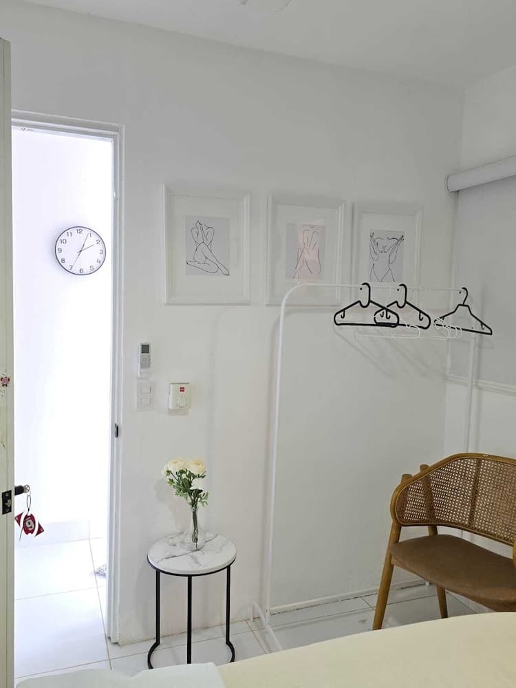 Casa Rosada Beach Front - Photo 8