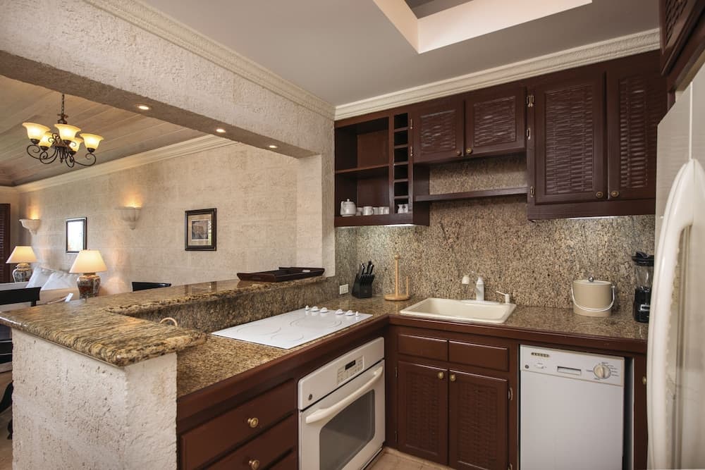 The Crane Resort - Photo 36