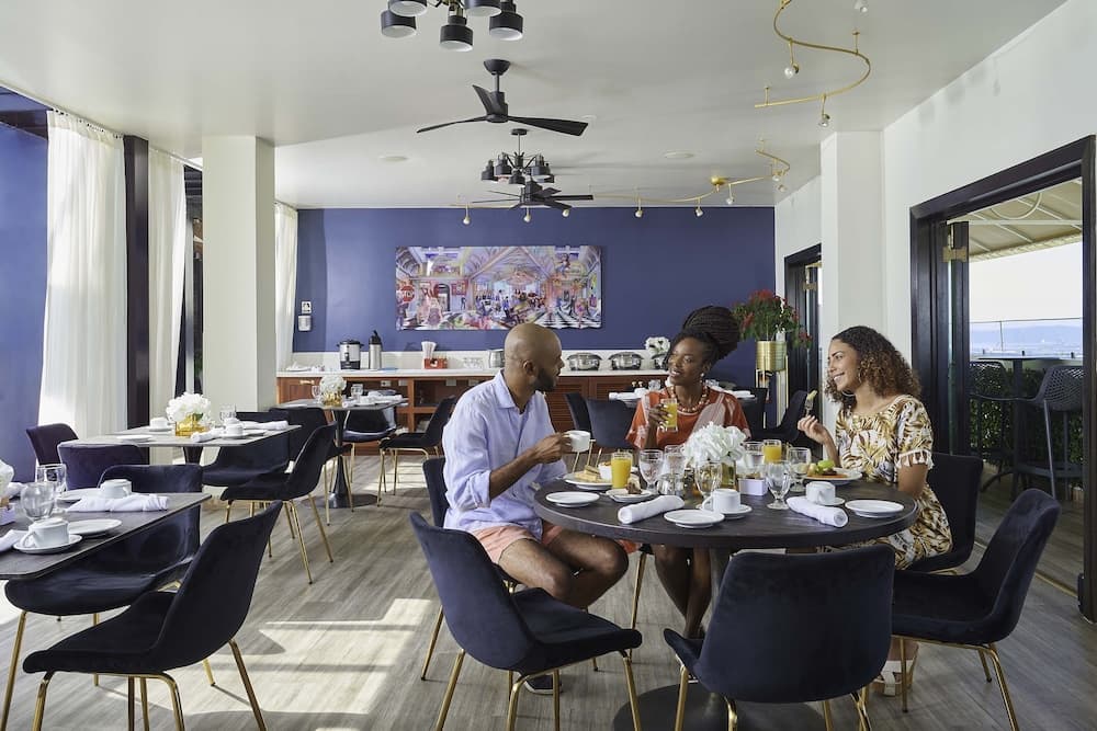 R Hotel Kingston - Photo 39