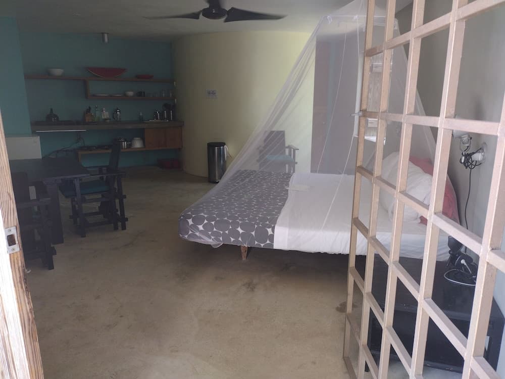 Hix Island House - Photo 4