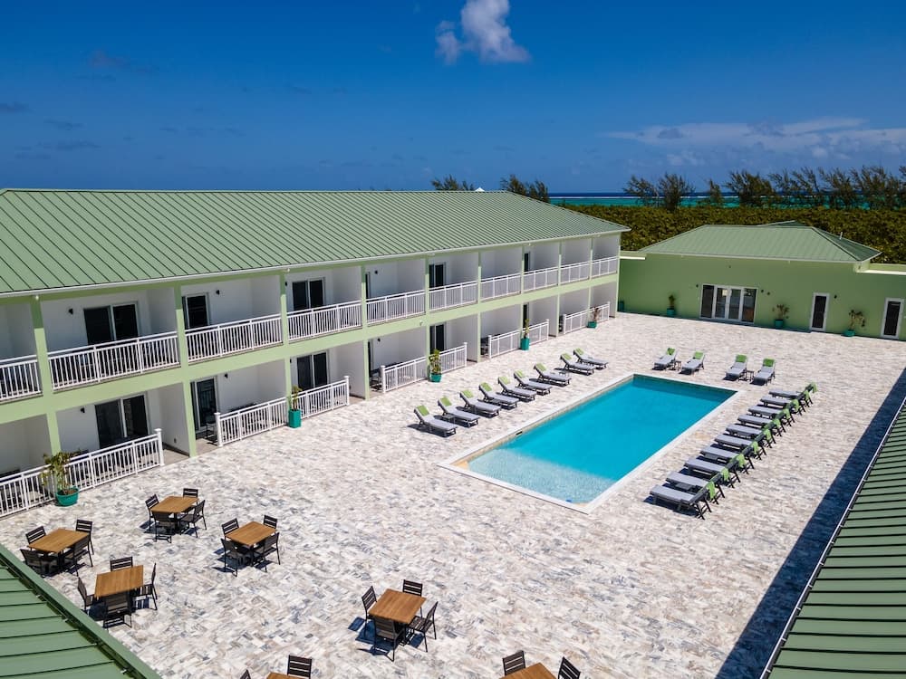 Ocean Breeze Resort - Photo 11