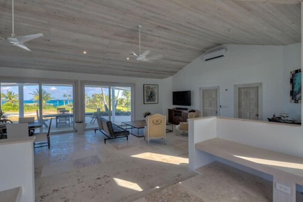 La Bougainvillea Hotel and Villas - Photo 70