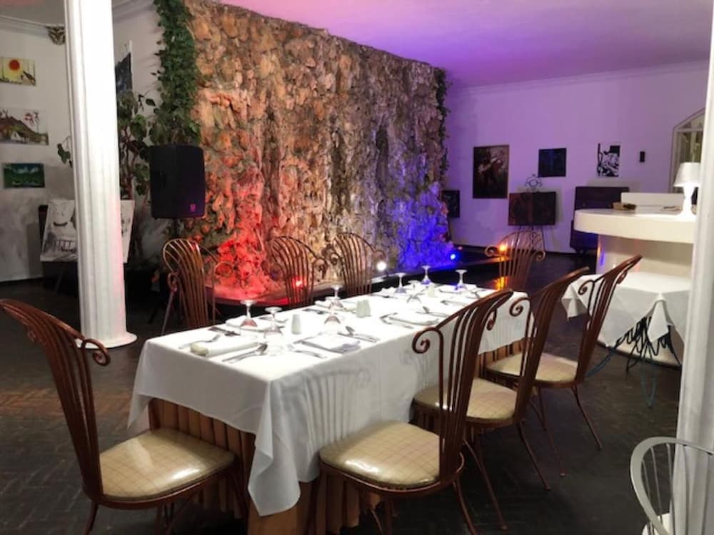 Jamaica Palace Hotel - Photo 11