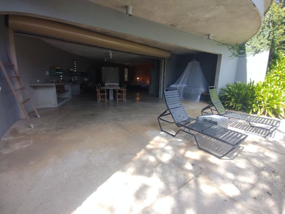 Hix Island House - Photo 5