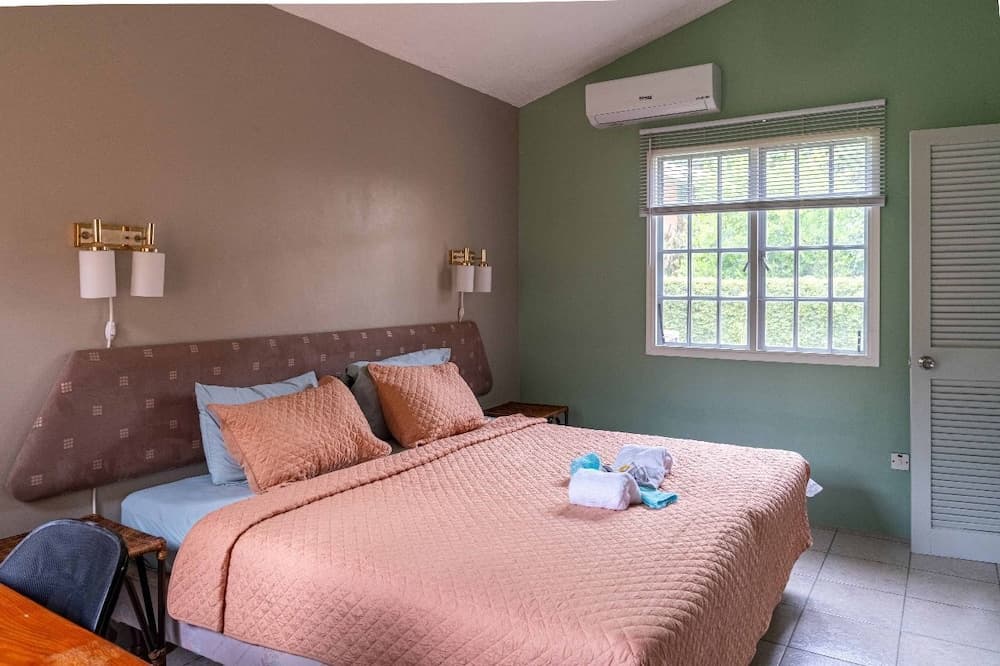 Kootney Resorts - Photo 23