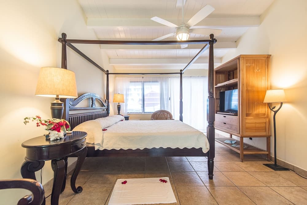 Osprey Beach Hotel - Photo 5