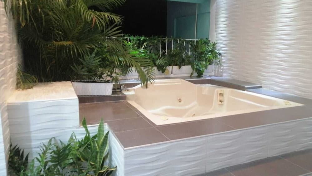 Hotel Rancho Guacamayos - Photo 61