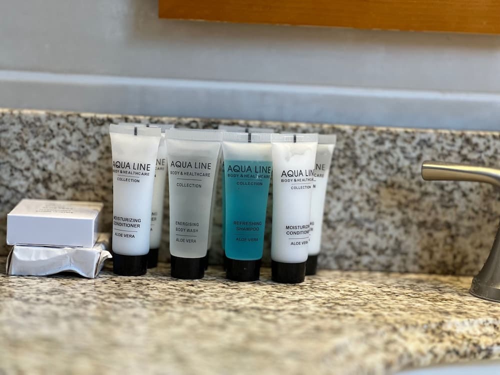 Talk of the Town Inn & Suites - Photo 10