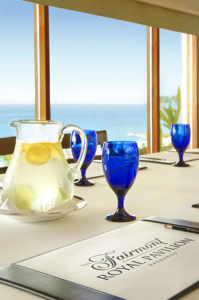 Fairmont Royal Pavilion - Photo 29