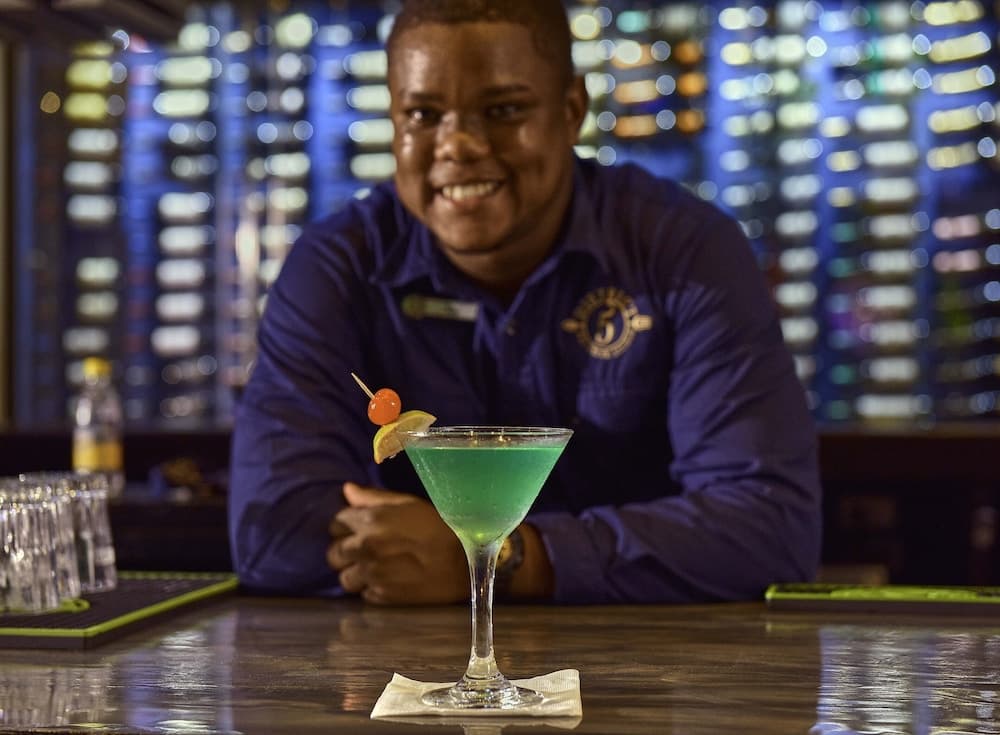 R Hotel Kingston - Photo 42