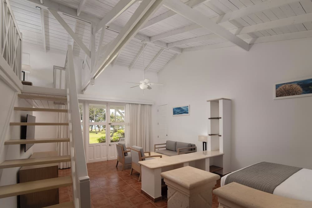 Wyndham Alltra Samana All-Inclusive Resort - Photo 11