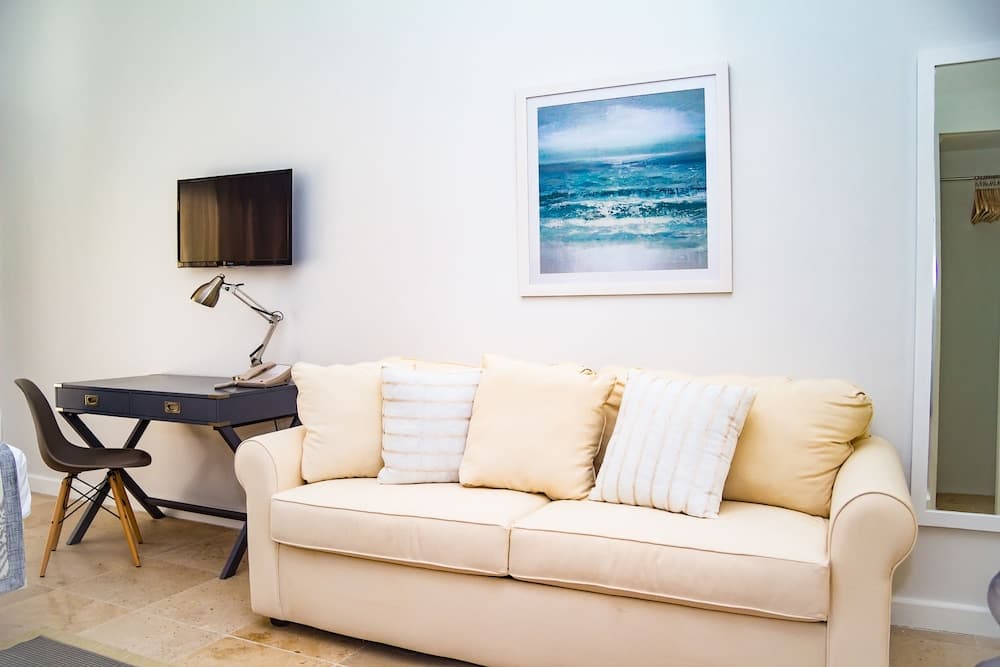 Blue Lagoon Hotel & Marina - Photo 11