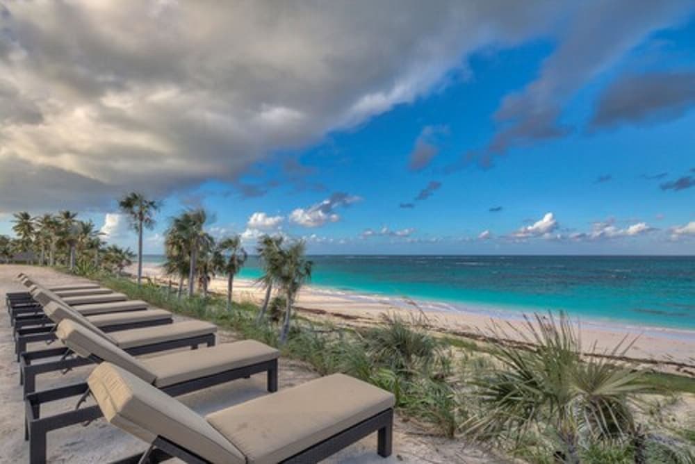 La Bougainvillea Hotel and Villas - Photo 181