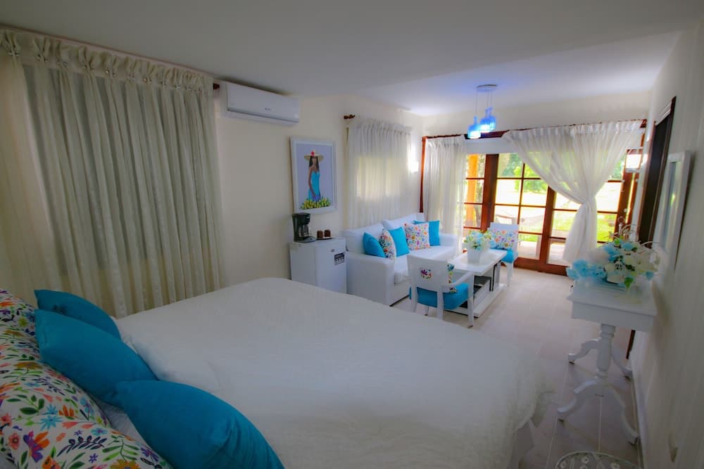 Hotel Rancho Guacamayos - Photo 12