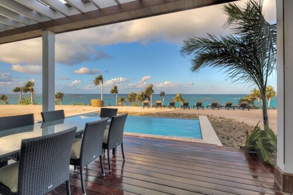 La Bougainvillea Hotel and Villas - Photo 184