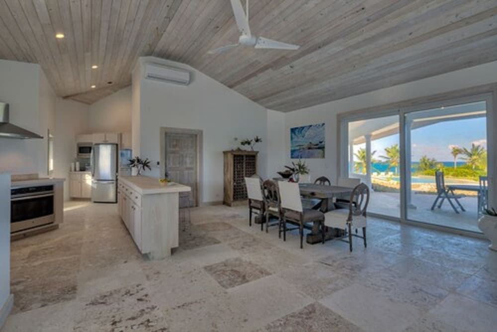 La Bougainvillea Hotel and Villas - Photo 171