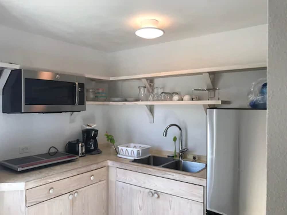 La Bougainvillea Hotel and Villas - Photo 41