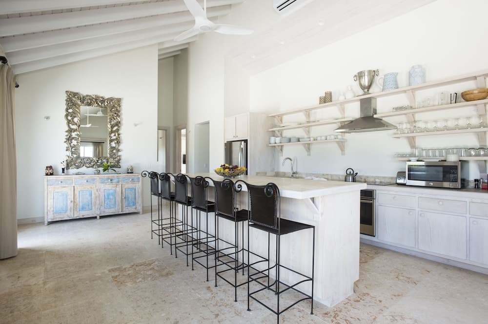 La Bougainvillea Hotel and Villas - Photo 52