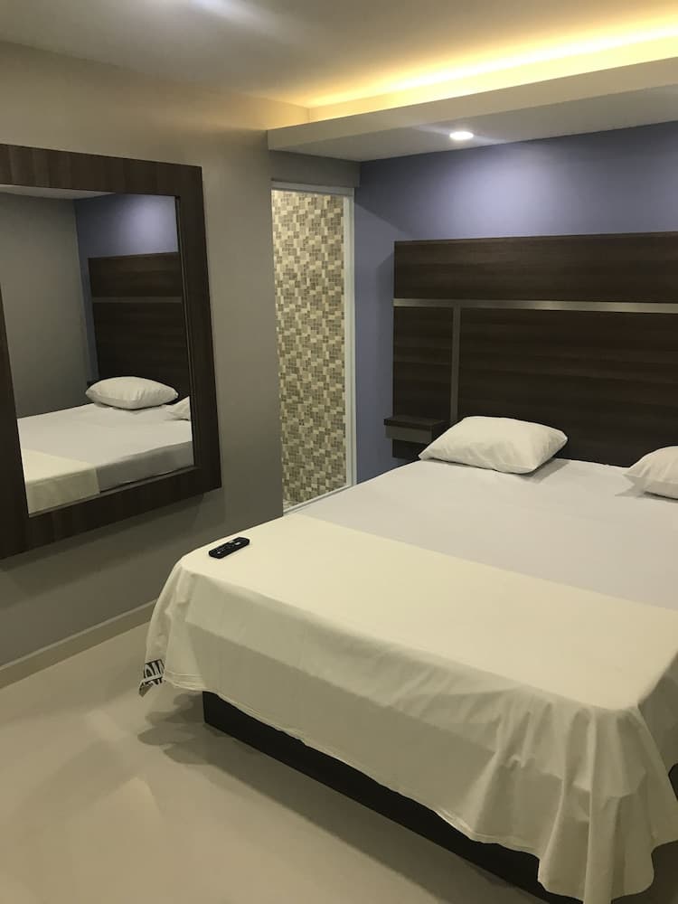 Hotel El Eden - Photo 8