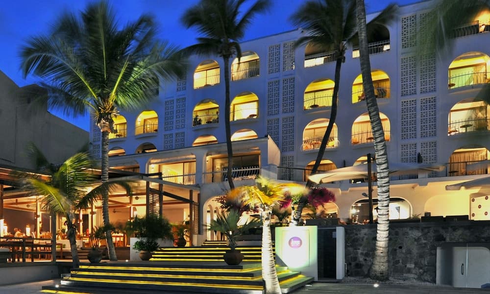 Holland House Beach Hotel - Photo 54