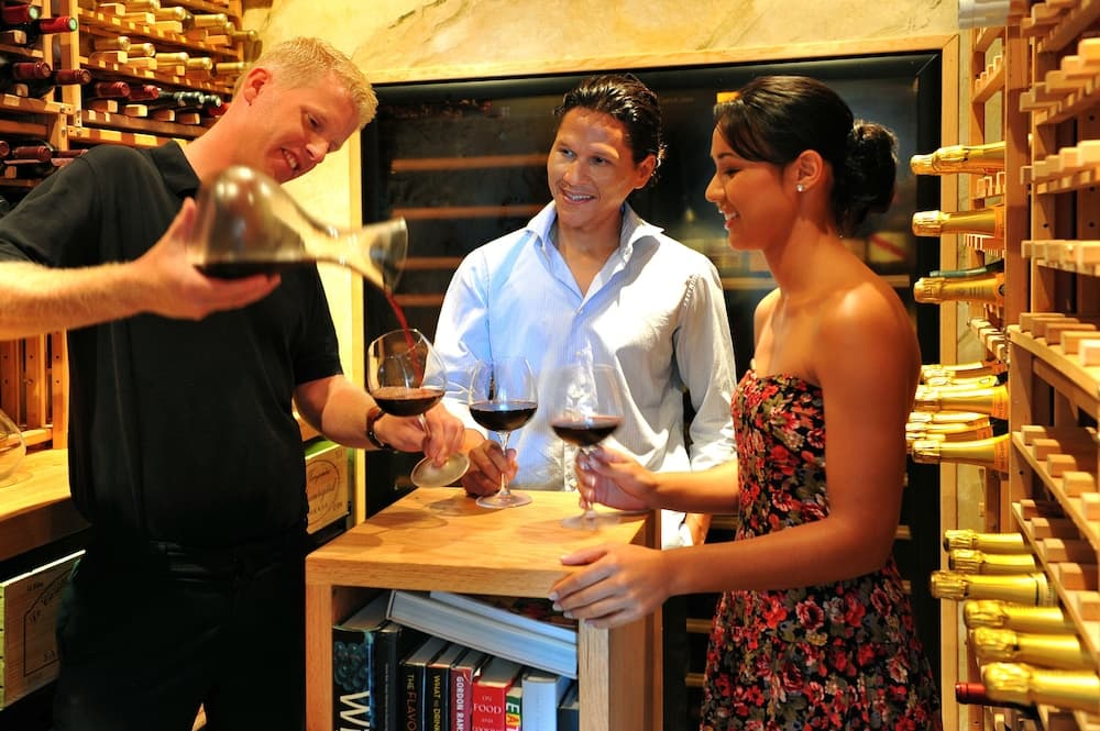 Holland House Beach Hotel - Photo 32