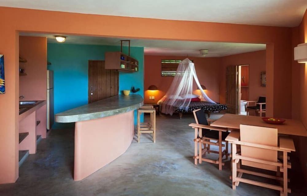 Hix Island House - Photo 35