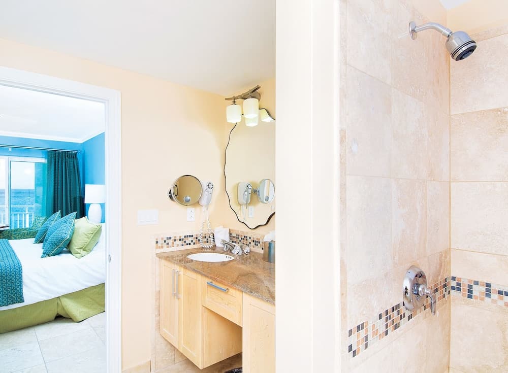 Oyster Bay Beach Resort - Photo 10