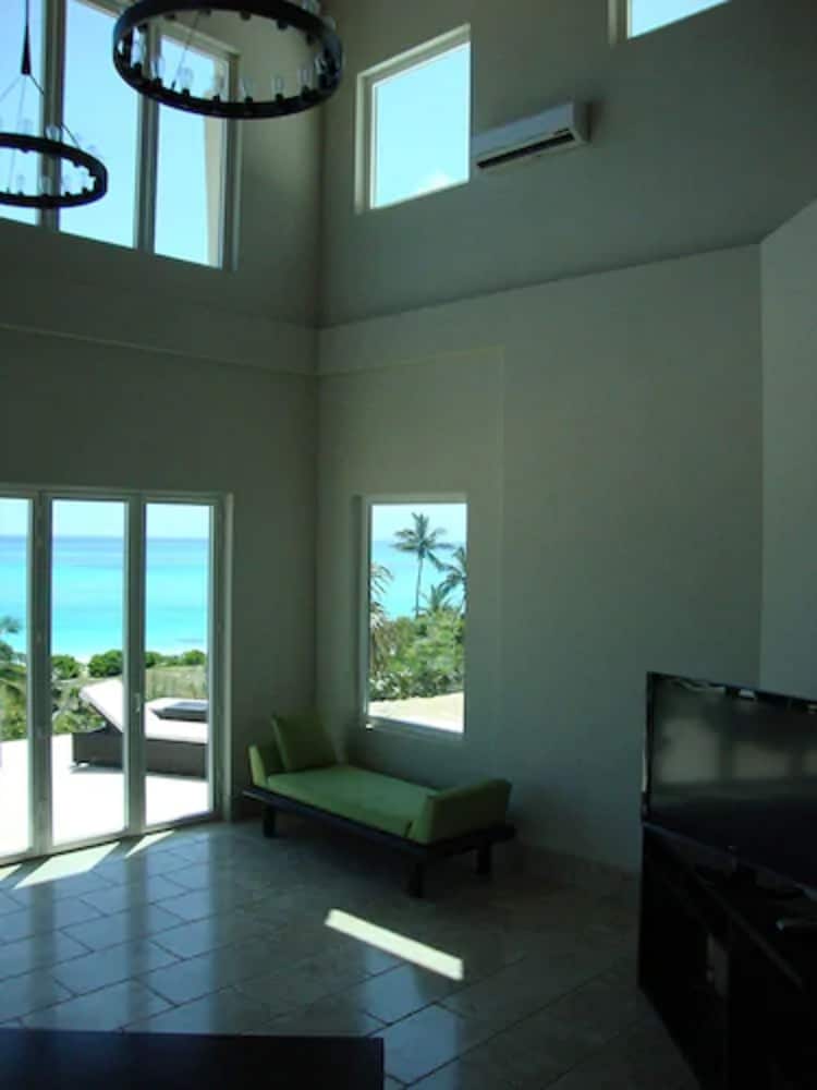 Sky Beach Club - Photo 19