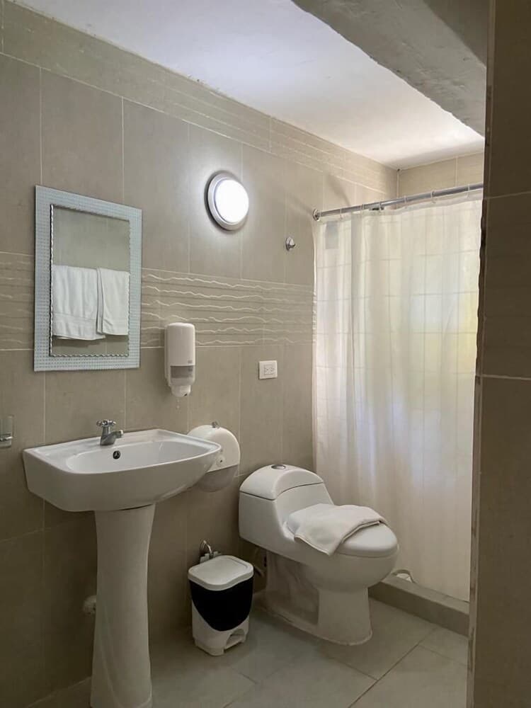 BOTANIC GARDEN HOSTAL - Photo 17