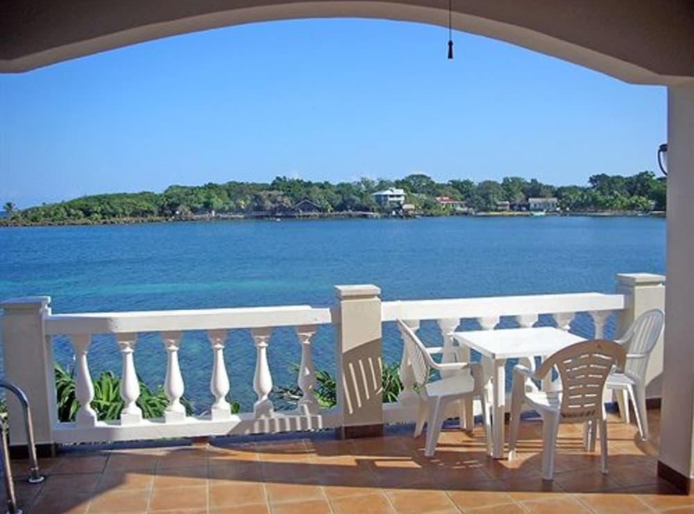 Infinity Bay Spa & Beach Resort - Photo 109