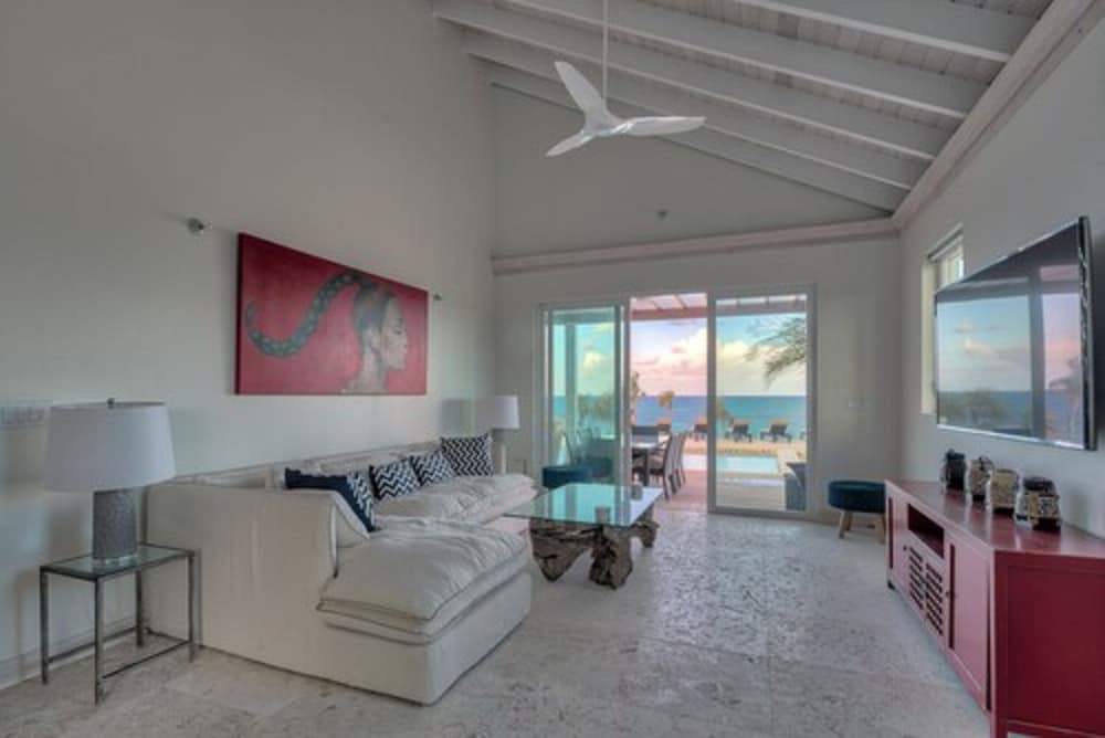 La Bougainvillea Hotel and Villas - Photo 53