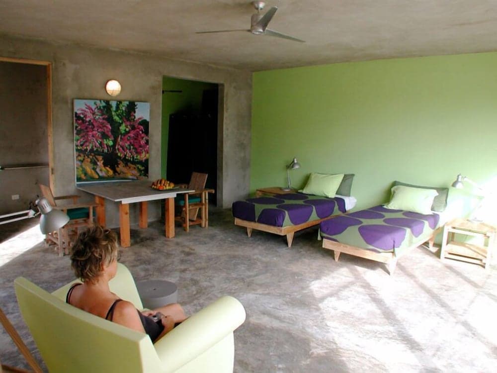 Hix Island House - Photo 3