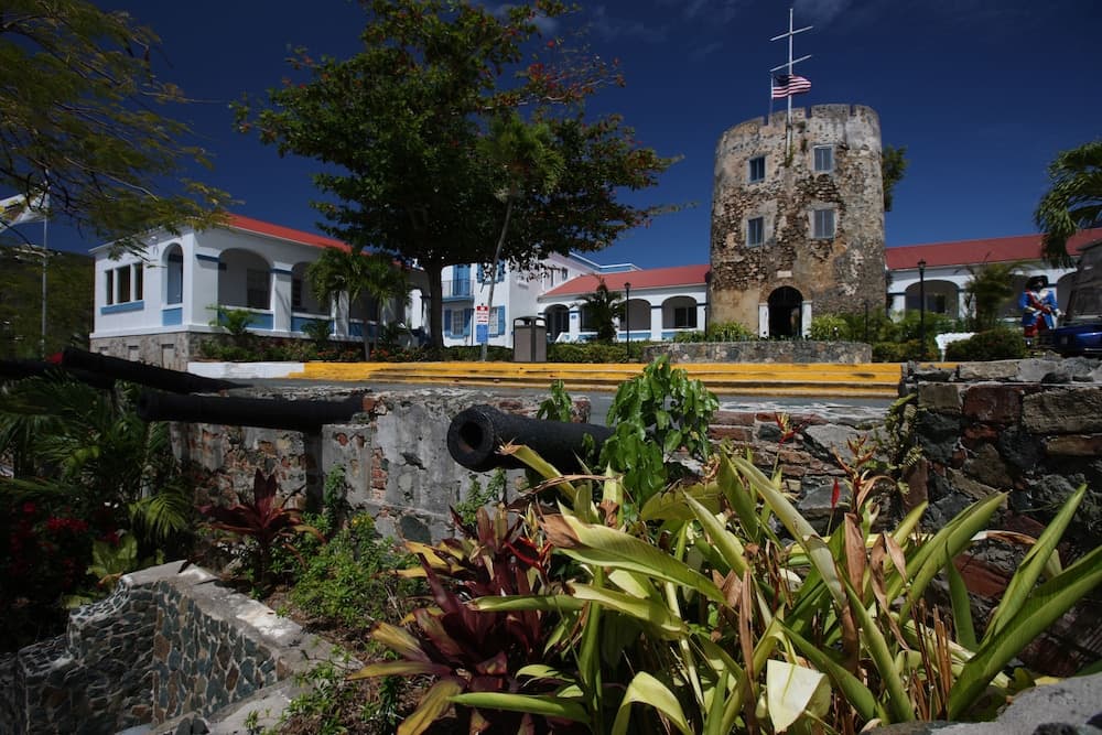 Castle Villas at Bluebeard's - Photo 24