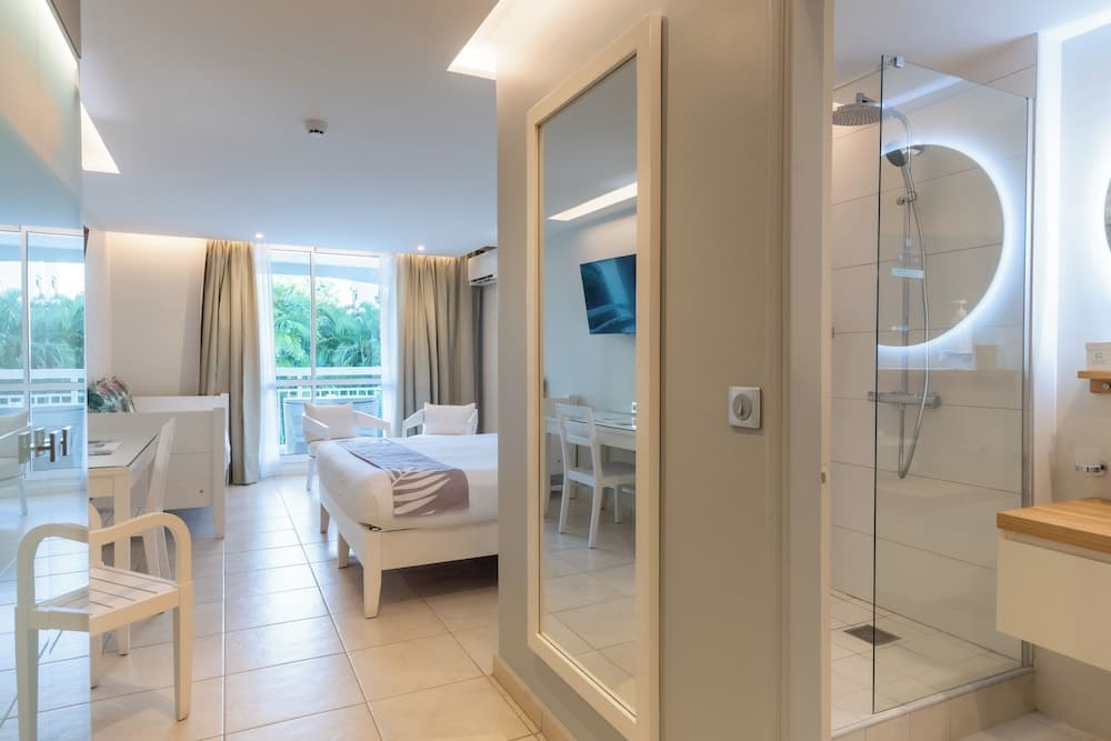 Hotel La Pagerie - Photo 22