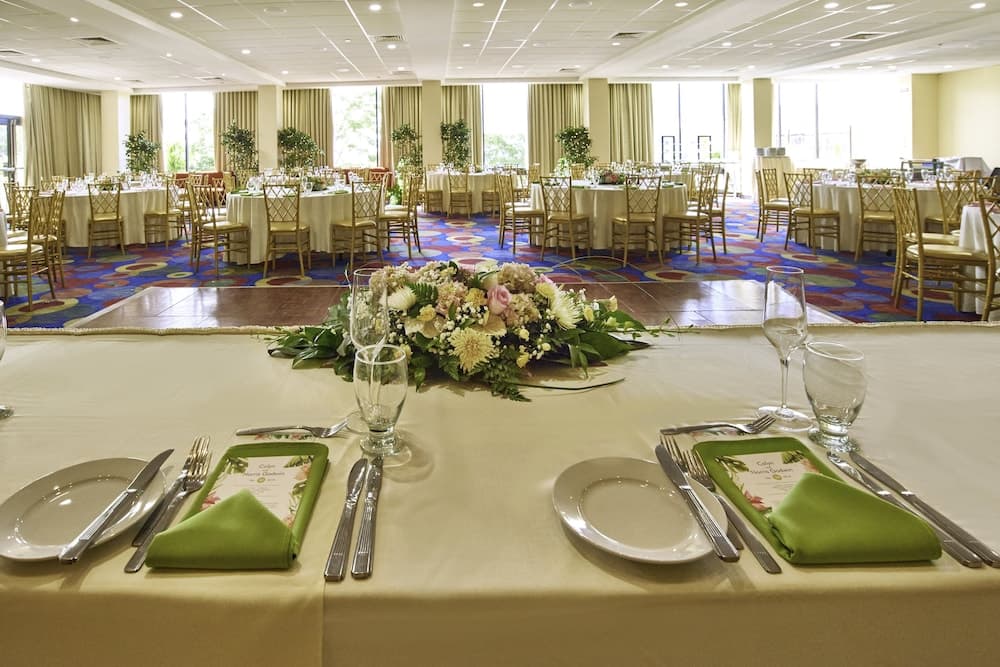 Hilton Trinidad & Conference Centre - Photo 94