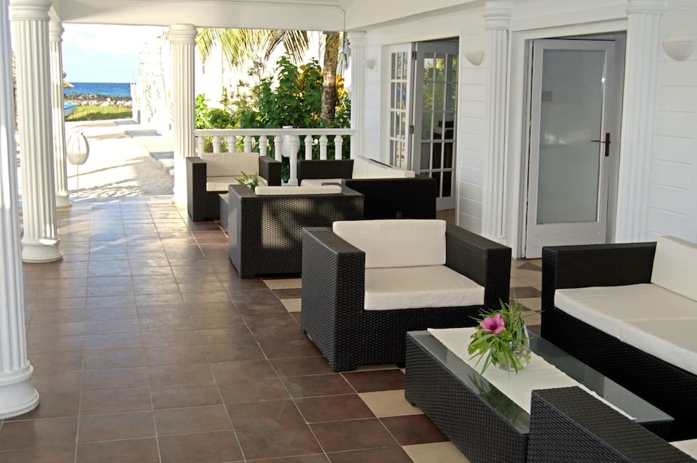 Davids Beach Hotel - Photo 24