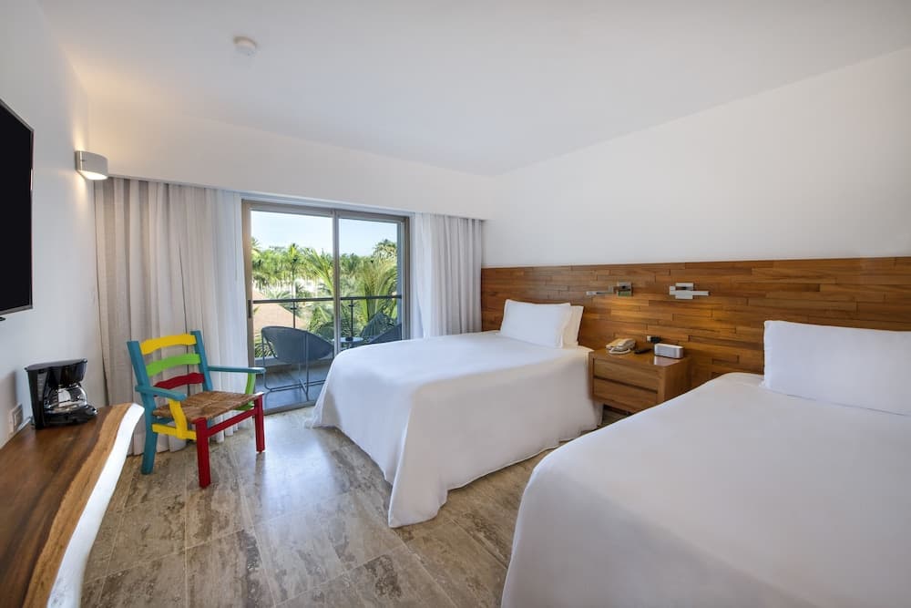 Viva V Samana by Wyndham, A Trademark Adults All Inclusive - Photo 8