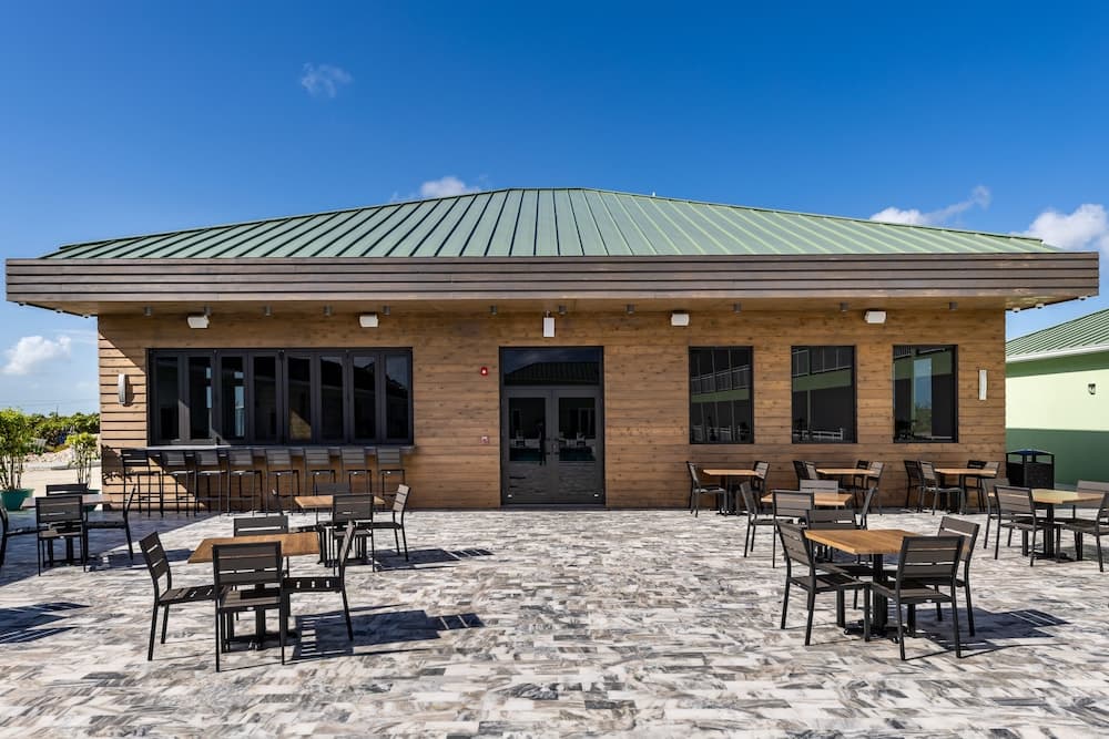 Ocean Breeze Resort - Photo 16