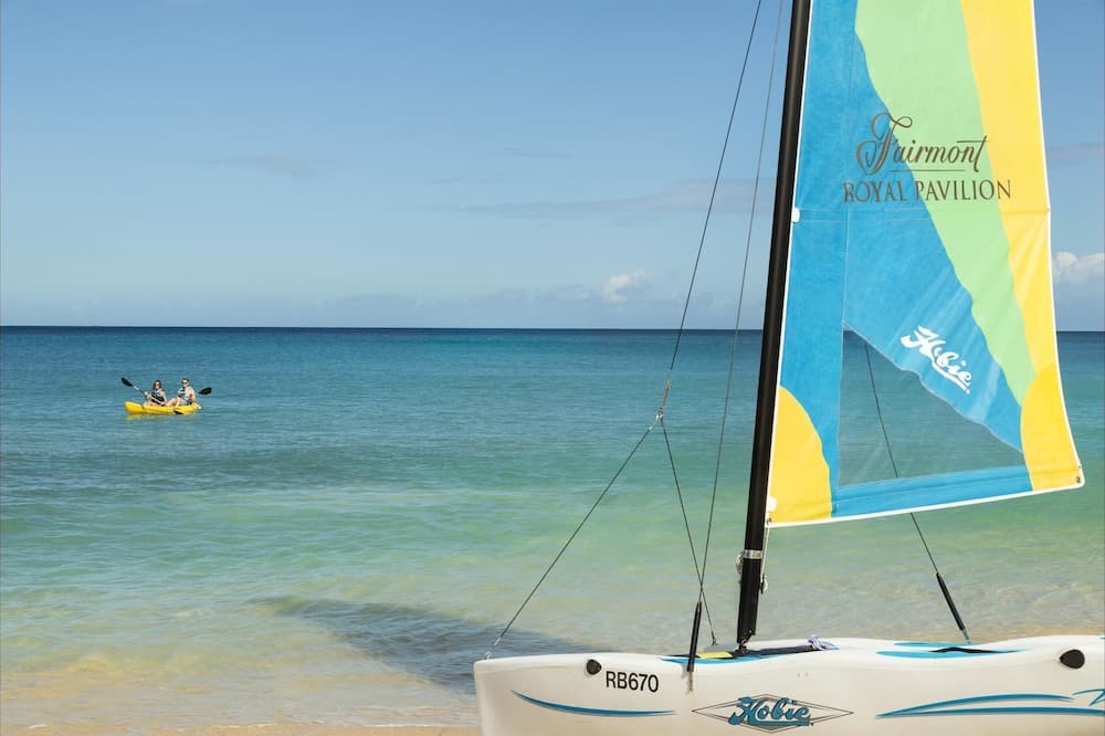 Fairmont Royal Pavilion - Photo 23