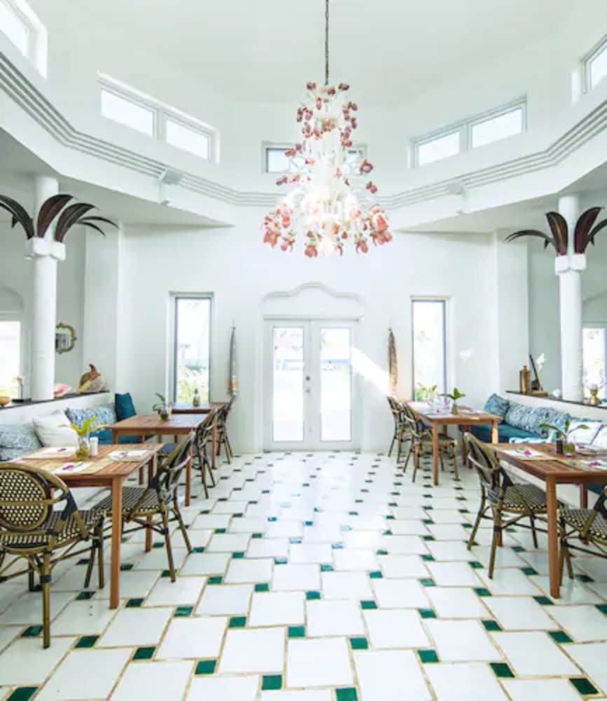 La Bougainvillea Hotel and Villas - Photo 126