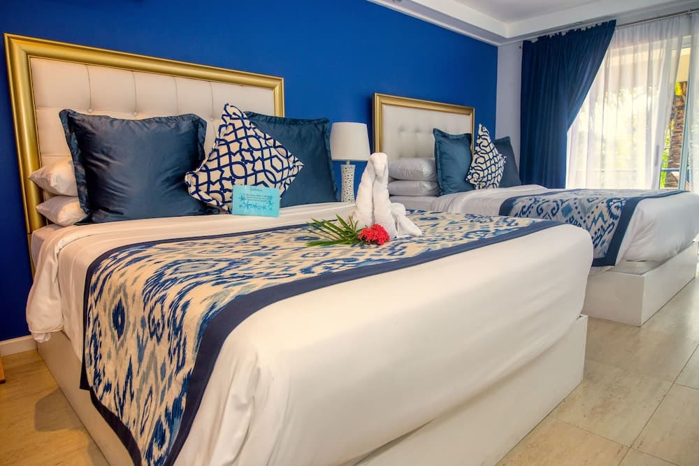 Blue Lagoon Hotel & Marina - Photo 22