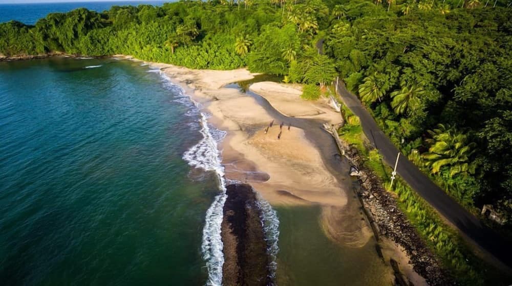 Kootney Resorts - Photo 16