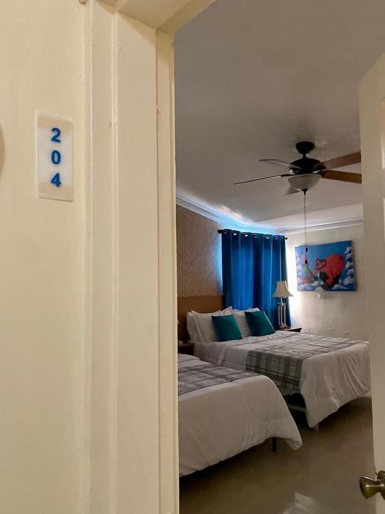 BOTANIC GARDEN HOSTAL - Photo 10