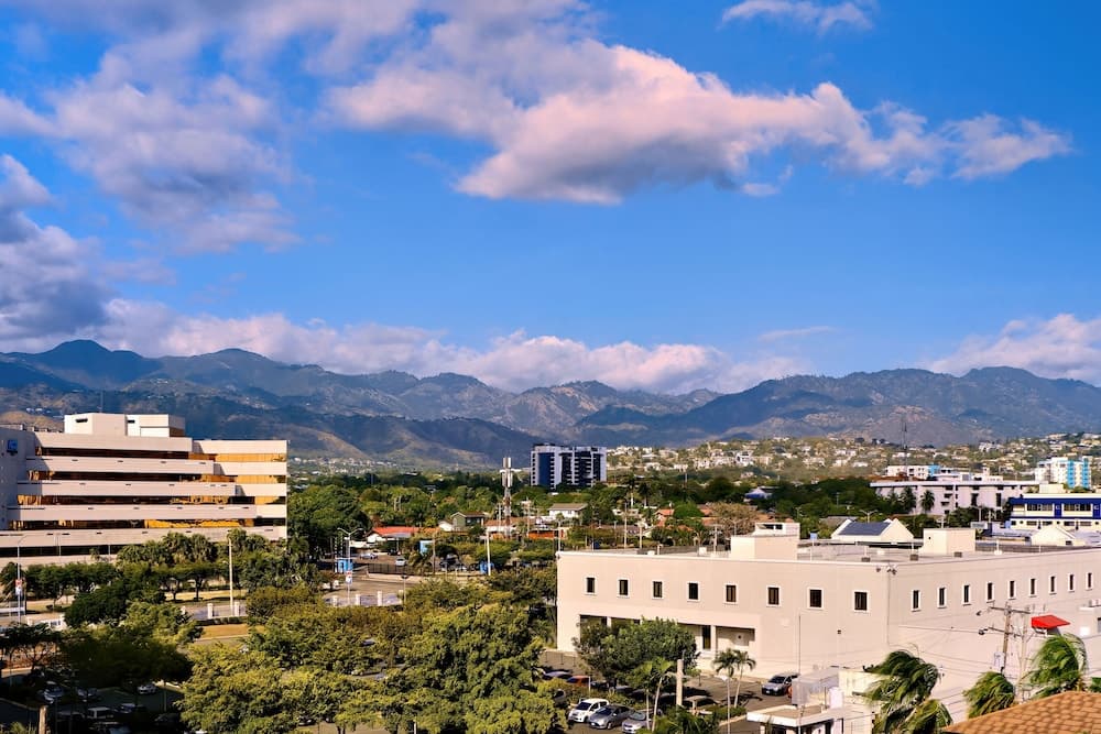 R Hotel Kingston - Photo 58