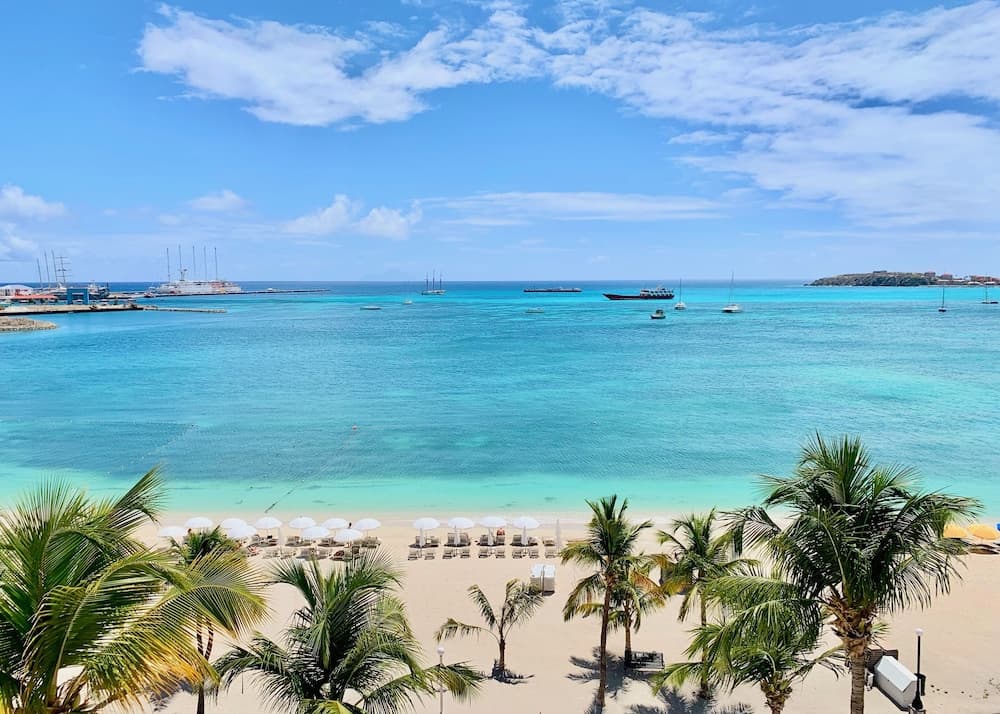 Holland House Beach Hotel - Photo 44