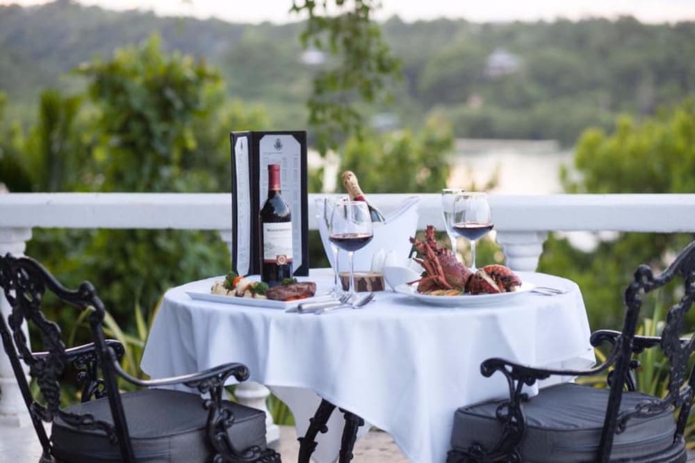 Jamaica Palace Hotel - Photo 7