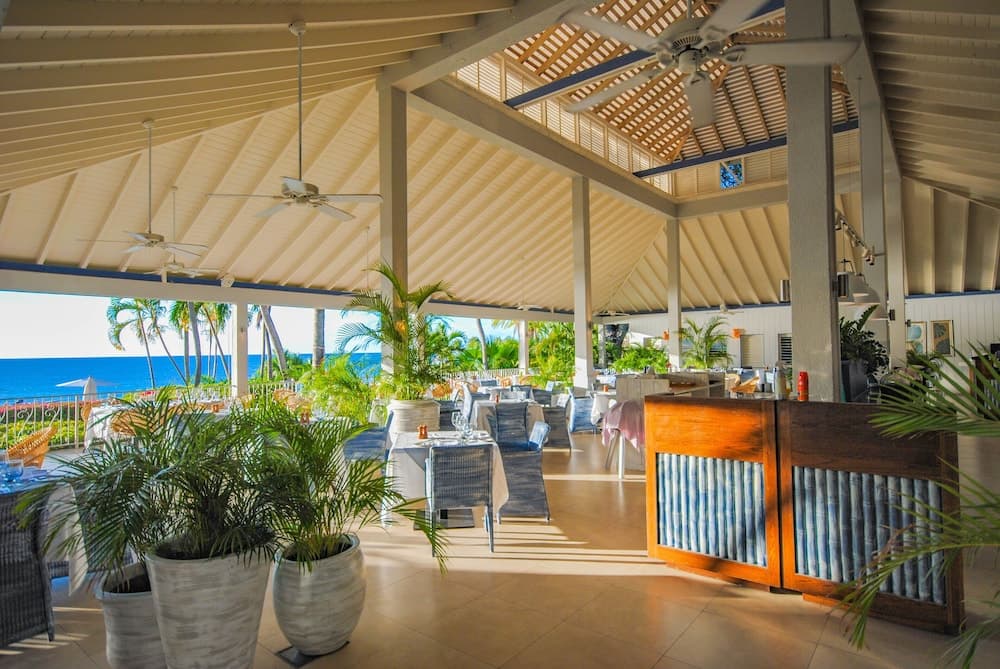 Blue Waters Resort & Spa - Photo 31