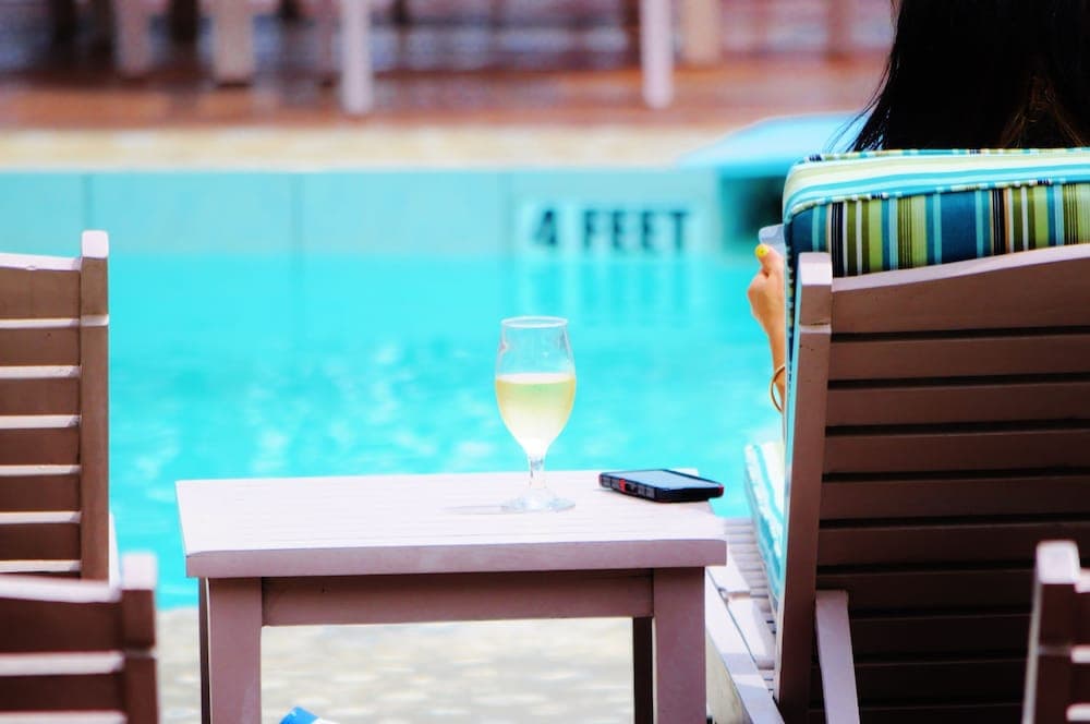 Beachcombers Hotel - Photo 32